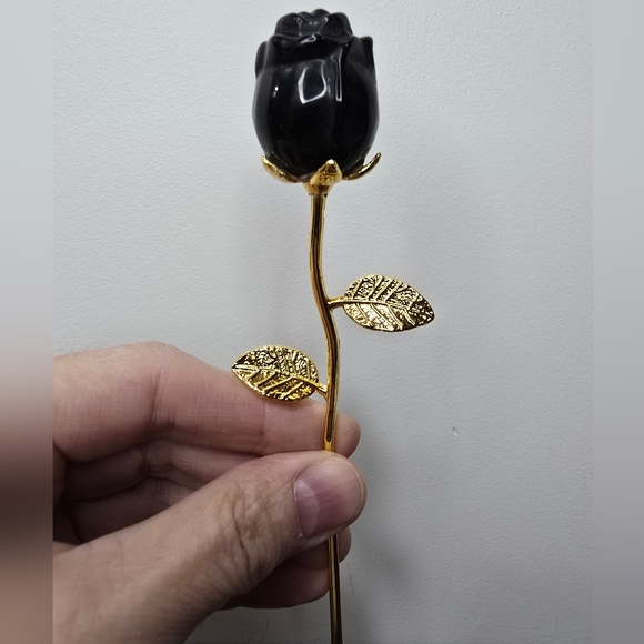 Obsidian Crystal Rose - Picture 6 of 11